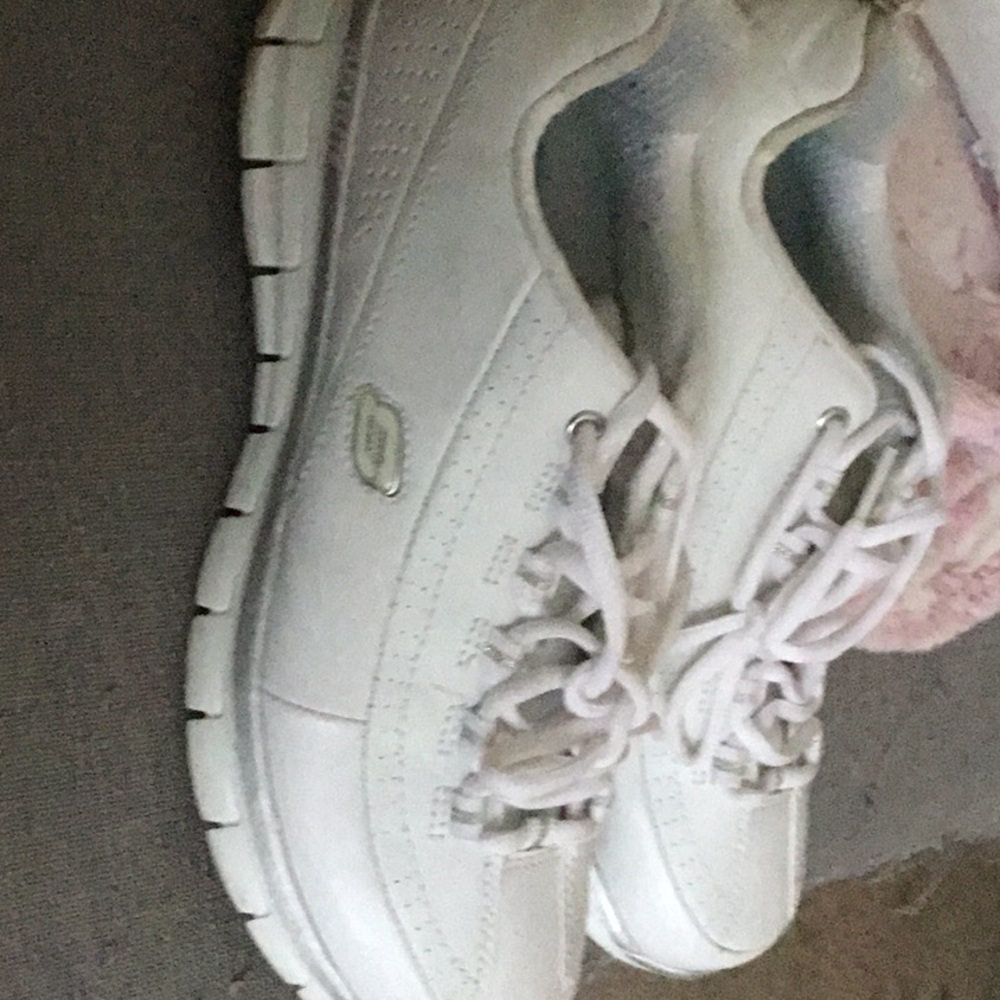 Sneakers - Picture 2 of 5